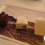 イル・テアトロ - お茶菓子