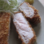 とんかつ おさむ - ロースのアップ