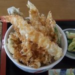 ひる川 - ミニ天丼500円。5品のっています＾＾