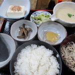 そば処 白糸の滝 - 麦とろ蕎麦定食