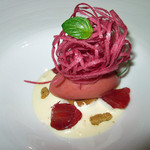 ラ ターブル ドゥ ジョエル・ロブション - フレーズマリネやソルベにし、ベークドチーズのクリームと共に