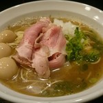 丿貫 - 熟成伊吹いりこそば・850円ウズラの味玉・50円