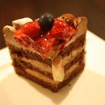 望楼NOGUCHI函館 - 娘の特別オーダーバースデーケーキは近所のケーキ屋さんオリジナルホールケーキ