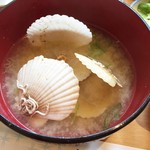 海鮮ダイニング 龍 - 帆立のお味噌汁