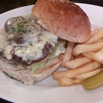 GRILL BURGER CLUB SASA - グリルマッシュルームバーガー①
                                1,520円
                                2016.07