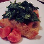 ラ･マンチーナ - 秋鮭のフライをトンターナソース（ツナ）生春菊のせ