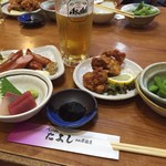 たよし 千日前店 - 昼呑みのAセットです！ドリンクに枝豆、お造り、鶏唐、ソーセージが付いてます！