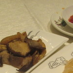Dynasty Restaurant - 椎茸の醤油漬け