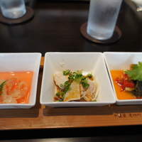 中国菜 老四川 飄香 銀座三越店 - 前菜3種（クラゲ赤酢/鶏の麻辣ソース/皮蛋豆腐）