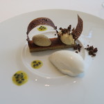 プレヴナンス - 28年7月　小笠原天然島バナナムース、パッションフルーツ、ココナッツシャーベット