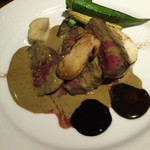 マッシュルーム - 宮崎和牛トモサンカクのポワレ セップ茸のソース セップ茸と山芋のグリエ添え