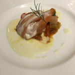 マッシュルーム - プリリガーサーモンのカルパッチョ ホワイトアスパラのソース ラタトゥイユ添え