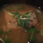 波葉菜亭 - お味噌汁には大きなお麩が入っています。