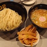 夜のつけ麺、メンマトッピング