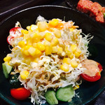 炭火焼肉 ばんば家 - 野菜サラダ