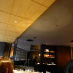 中国料理 「王朝」 - 大人のムードの落ち着いた店内