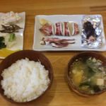 Arakawa - イカの丸焼き定食1200円