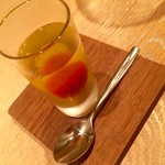 L’AS - ミニトマトのコンポート　バジルジュレ　ピアノグリッロ（ビオ　オリーブオイル）を添えて