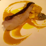 L’AS - 青森県産　平目のポアレ　ネバリスター（長芋）と卵黄、雲丹のソース