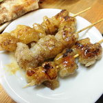 立呑み きむらや - 丸腸串焼き