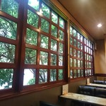 トーホー - 窓際は、木陰の様な…