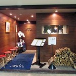 御堂筋 ロッヂ - 夜の山小屋の雰囲気