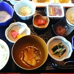 モルデンの湯ラビスタ 安比高原 - ご飯、ひっつみ、ご飯の友達♪