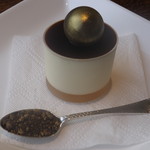 パティスリー オー フィル ドゥ ジュール - ティラミス