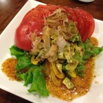 アボカドとトマトサラダ