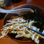 ごぼう天うどんワカメ乗せ～５００円。