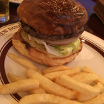 オールドニューダイナー - Standard Burger スタンダードバーガー 1,100円。
