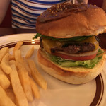 オールドニューダイナー - Avocado Burger アボガドバーガー 1,280円。