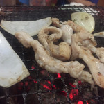 蛤亭 - 2016年7月中旬 最後の『塩ホルモン』です。まだまだ食べれそうでした。やっぱり美味い。