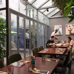 U Gastronomy & Lounge - 