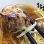 鶏白湯らーめん CAROL - 中華そばの炙りチャーシュー