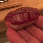 笹組 調整 - 鮪の漬けの握り（2016年7月）