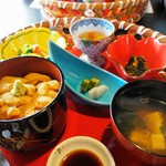 日本料理 桜坂 - うに重かご盛膳全景