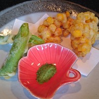 鳥居本 遊山 - 【中皿】とうもろこしのかき揚げ