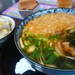 うどん工房 田仲屋 - ホルモンかけうどん