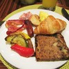 Hilton - 料理写真:朝食バイキング①。20ドル＋チップ