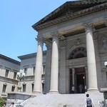 スモーブロー キッチン ナカノシマ - 大阪府立 中之島図書館　住友家の寄贈。1904年、開館。　重要文化財