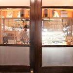 スモーブロー キッチン ナカノシマ - お店の入り口