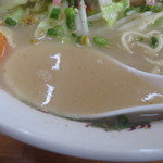 丸正ラーメン - さっぱり豚骨スープ
