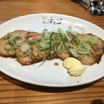 こだわり麺工房たご - おつまみチャーシュー
      300円