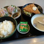 Sashimi Washoku Asahiya - 幻のクエ刺身定食※納豆→のりたまに変更