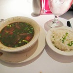 Willie G's Seafood & Steaks - ガバオ。