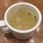 東京カレー屋名店会  - スープ付いています。