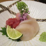 小料理 すず乃 - 青森産　ほたて、鳥取産　本鮪、秋田産　ひらめ