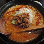 【白胡麻担々麺】800円 辛MAX 中太縮れ麺、野菜普通