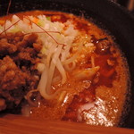 麺や 蓮と凜と仁 - 無料の香辛料や調味料を使えば、多段性が更にジャンプアップ！